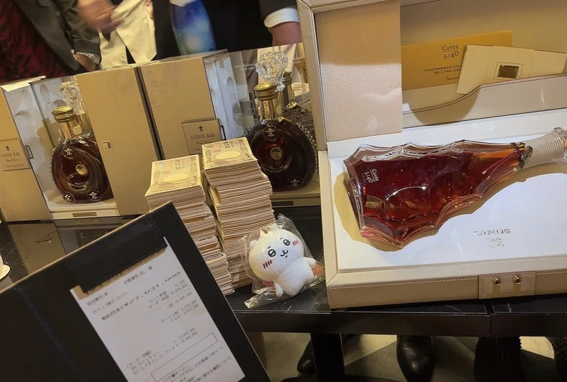 これだけの額を稼ぐの辛すぎて暴れて１ヶ月措置入院までしちゃったけど初めて貯めれてたのしかった❣️全然目標額には届かなかったけど、担当さまが自己最高記録だせたしすごく嬉しかった‪‪( ´•̥  ̫ •̥` )‬これからもっとがんばる❣️❣️❣️